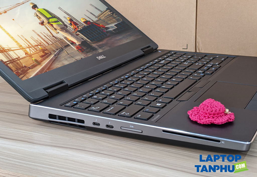 Dell Precision 7530 i7-8850H /i9-8950HK Vga render 4GB 6GB
