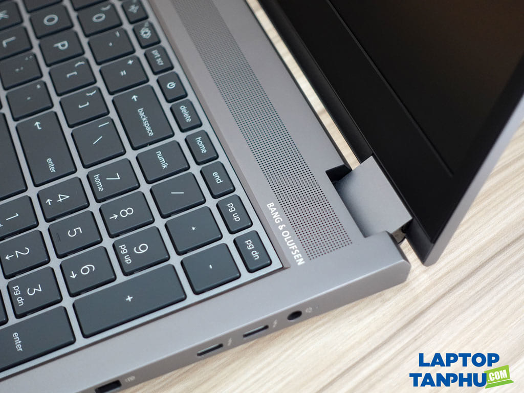 hp-zbook-fury-g8-rtx-a200-rtxa5000-laptoptanphu.com-7