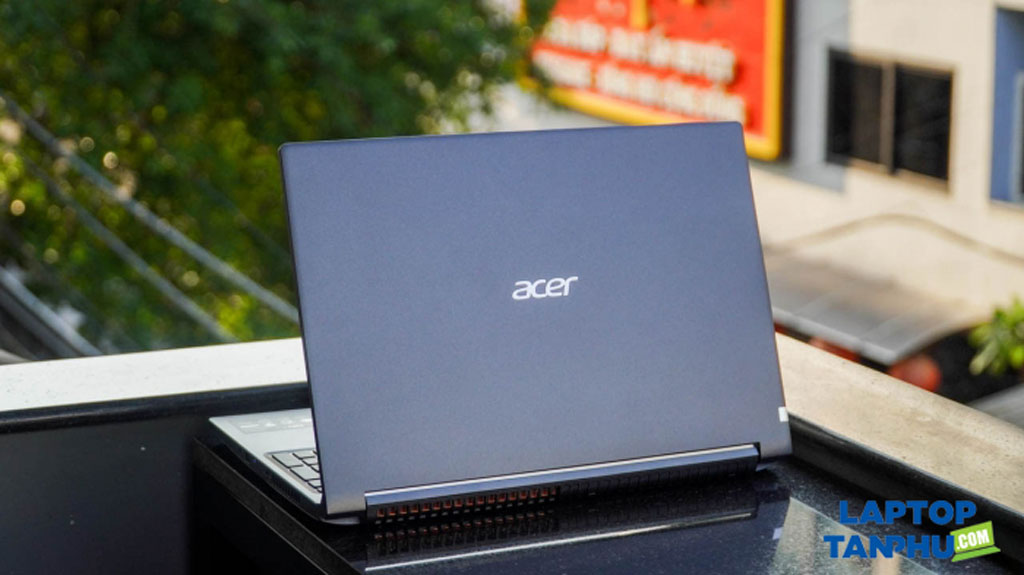 Acer-Aspire-7-A715-41G-R282-1