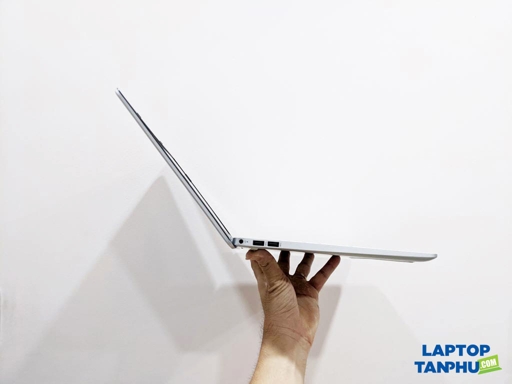 HP-Laptop-15-dw2025od-1-laptoptanphu.com-4